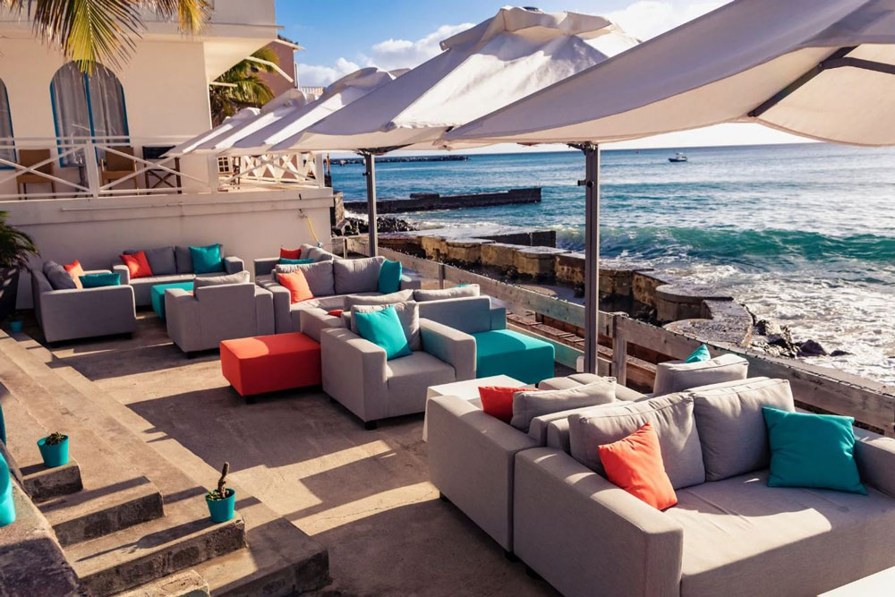 PROSTOR_P6_FRIJHANGENDE_PARASOL_THE_OLD_GIN_HOUSE_CARRIBEAN_002.jpg (161 KB)